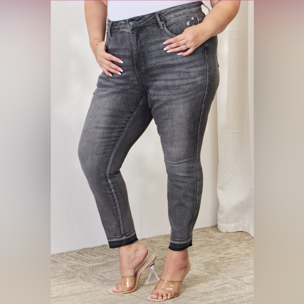 NEW Judy Blue PLUS + REG Size High Waisted Tummy Control Release Hem Skinny Jean - Picture 4 of 15